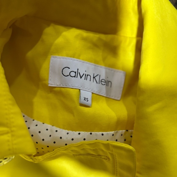 Women’s Michael Kors yellow coat. Size xs - Picture 3 of 5